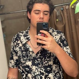 Meet your Posher, Erick oswaldo